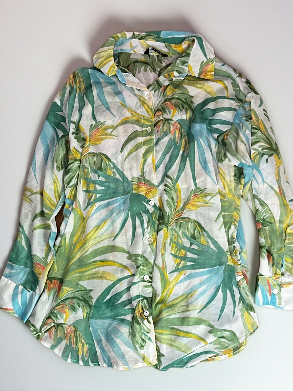 Women’s Green Tropical Print Button-Up Shirt